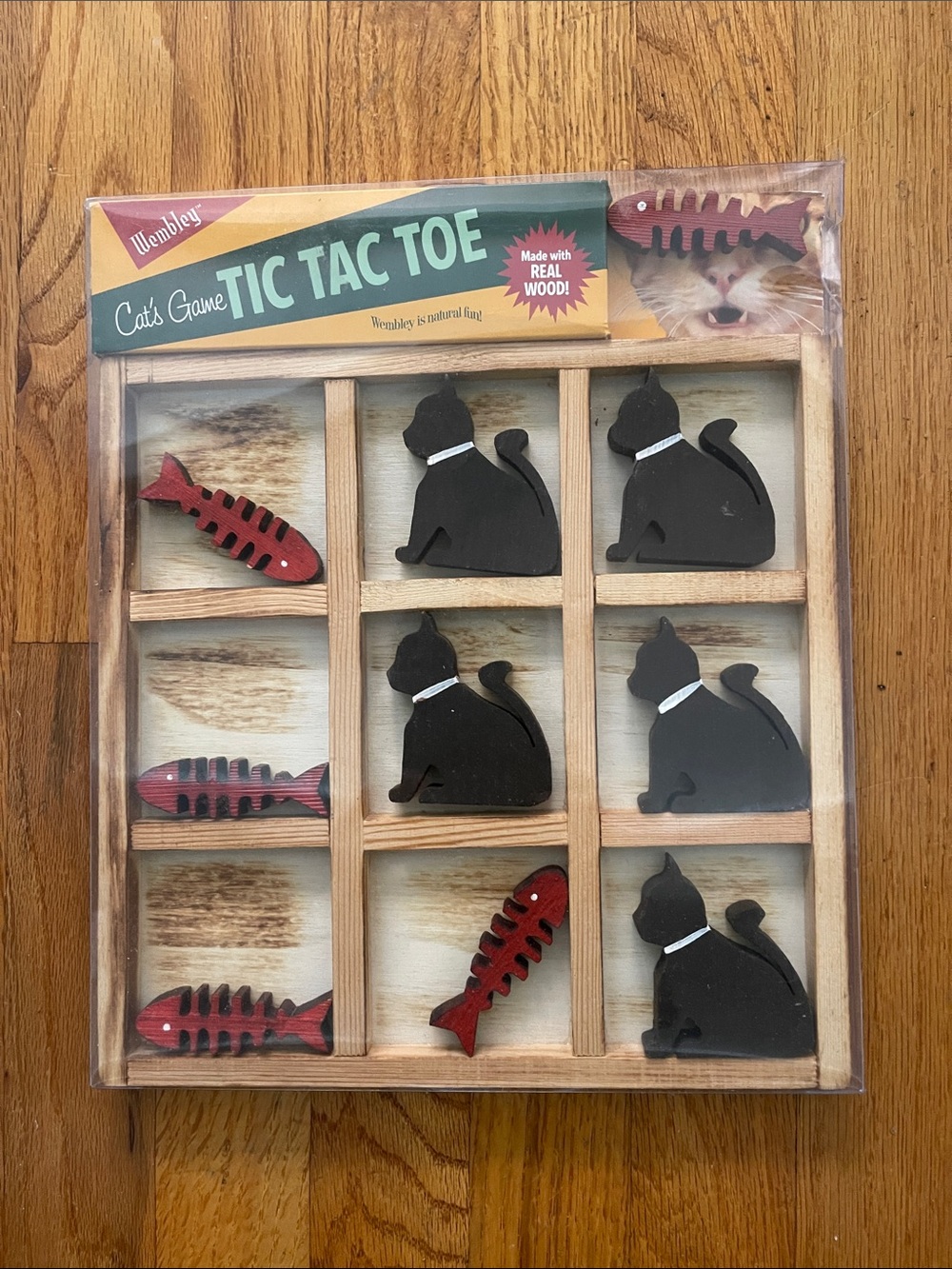NWT Wembley Cat & Fish Bone Tic Tac Toe - Made with Real Wood